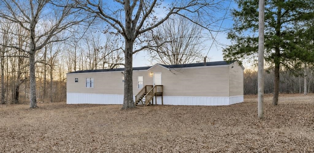 1505 Oak Hill Road Bolivar, TN 38008 - Photo 1 of 18