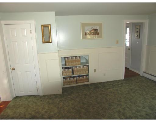 137 Lawrence Road Haverhill, MA 01835 - Photo 14 of 30