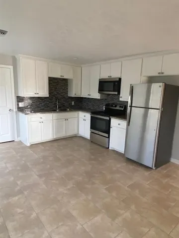 $1,200 | 36076 Farm To Market Road 1488, Hempstead, TX 77445