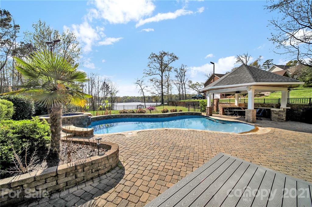 5230 Plantation Ridge Road Charlotte, NC 28214 - Photo 40 of 48 Gallery Image 40
