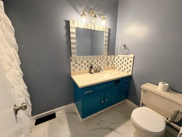 $279,000 | 1405 Kenwood Drive, Bluffton, IN 46714