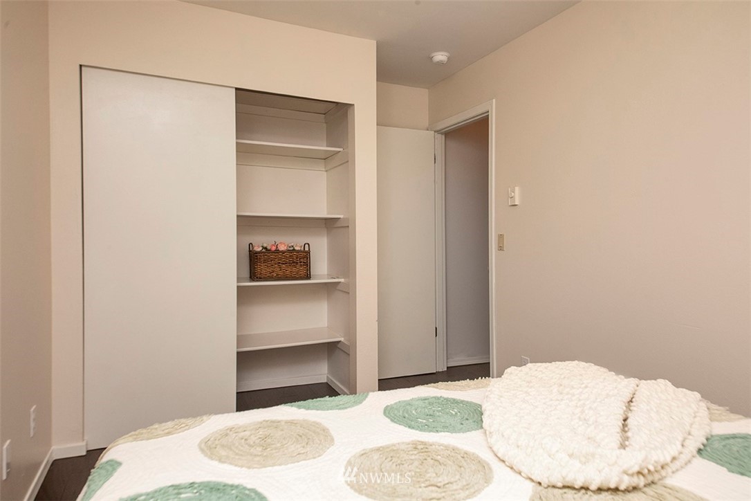 8016 Maple Point Drive Clinton, WA 98236 - Photo 21 of 30 Gallery Image 21