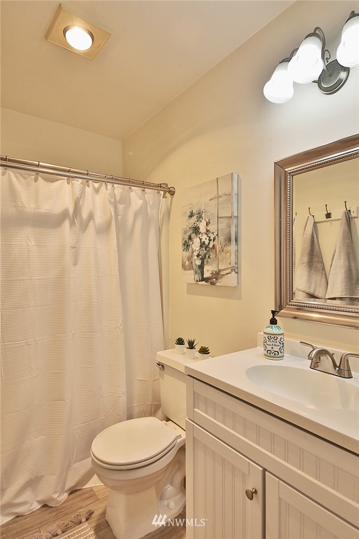 8016 Maple Point Drive Clinton, WA 98236 - Photo 22 of 30 Gallery Image 22