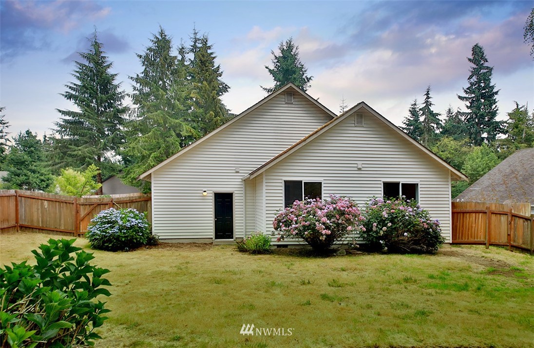 8016 Maple Point Drive Clinton, WA 98236 - Photo 27 of 30 Gallery Image 27