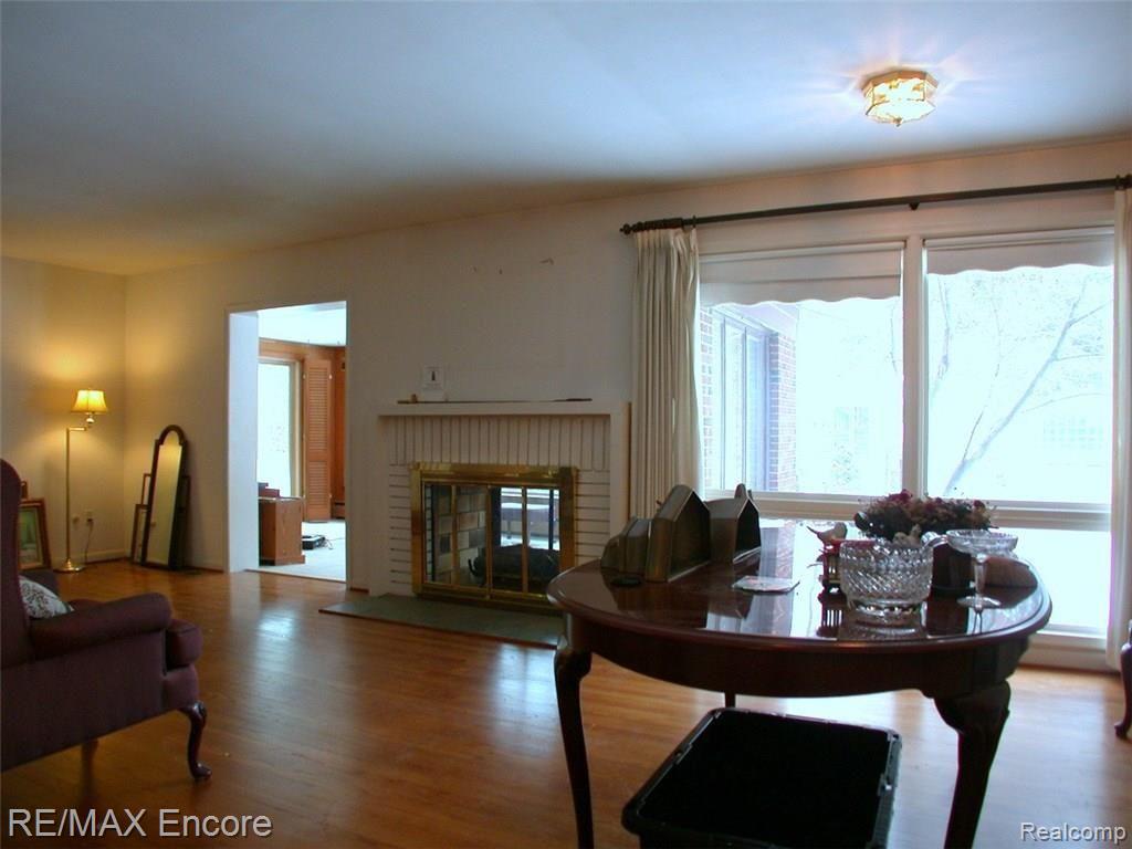 32121 Red Clover Road Farmington Hills, MI 48334 - Photo 22 of 45