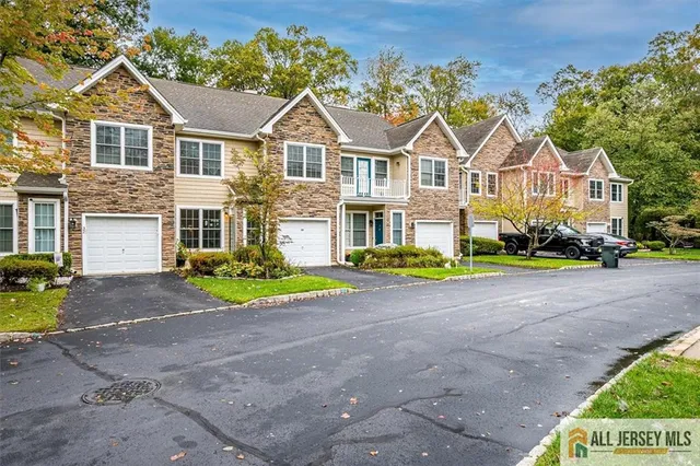 $629,900 | 30 Amber Drive, Old Bridge, NJ 08857