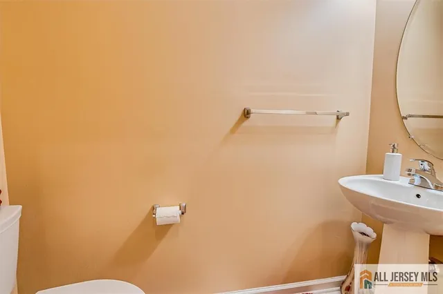 $629,900 | 30 Amber Drive, Old Bridge, NJ 08857