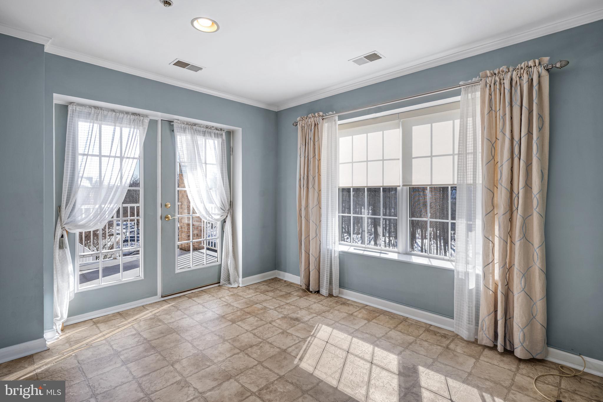 12021 Tralee Road, Unit 401 Lutherville-Timonium, MD 21093 - Photo 13 of 36 Kitchen