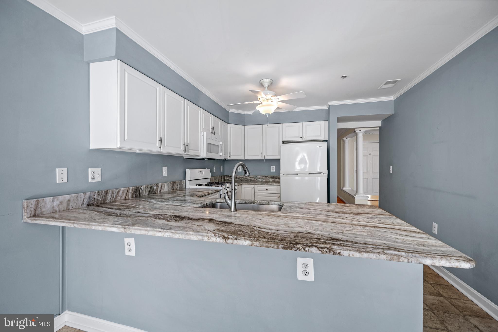 12021 Tralee Road, Unit 401 Lutherville-Timonium, MD 21093 - Photo 9 of 36 Kitchen