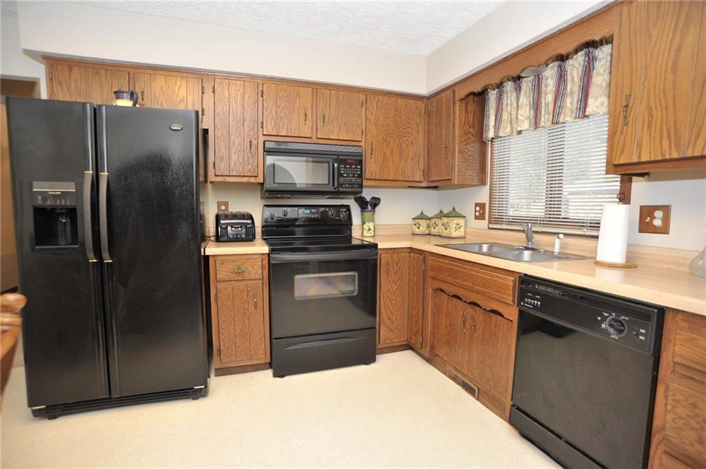 6714 Balmoral Road Indianapolis, IN 46241 - Photo 16 of 34 Gallery Image 16