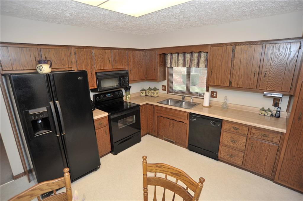 6714 Balmoral Road Indianapolis, IN 46241 - Photo 17 of 34 Gallery Image 17