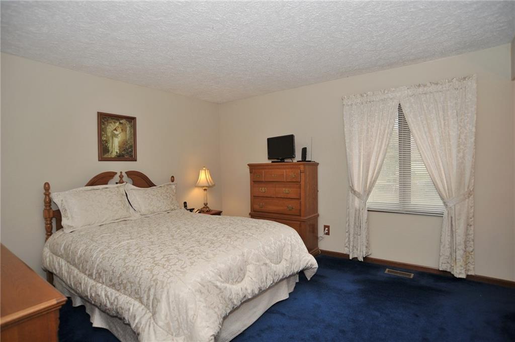 6714 Balmoral Road Indianapolis, IN 46241 - Photo 31 of 34 Gallery Image 31