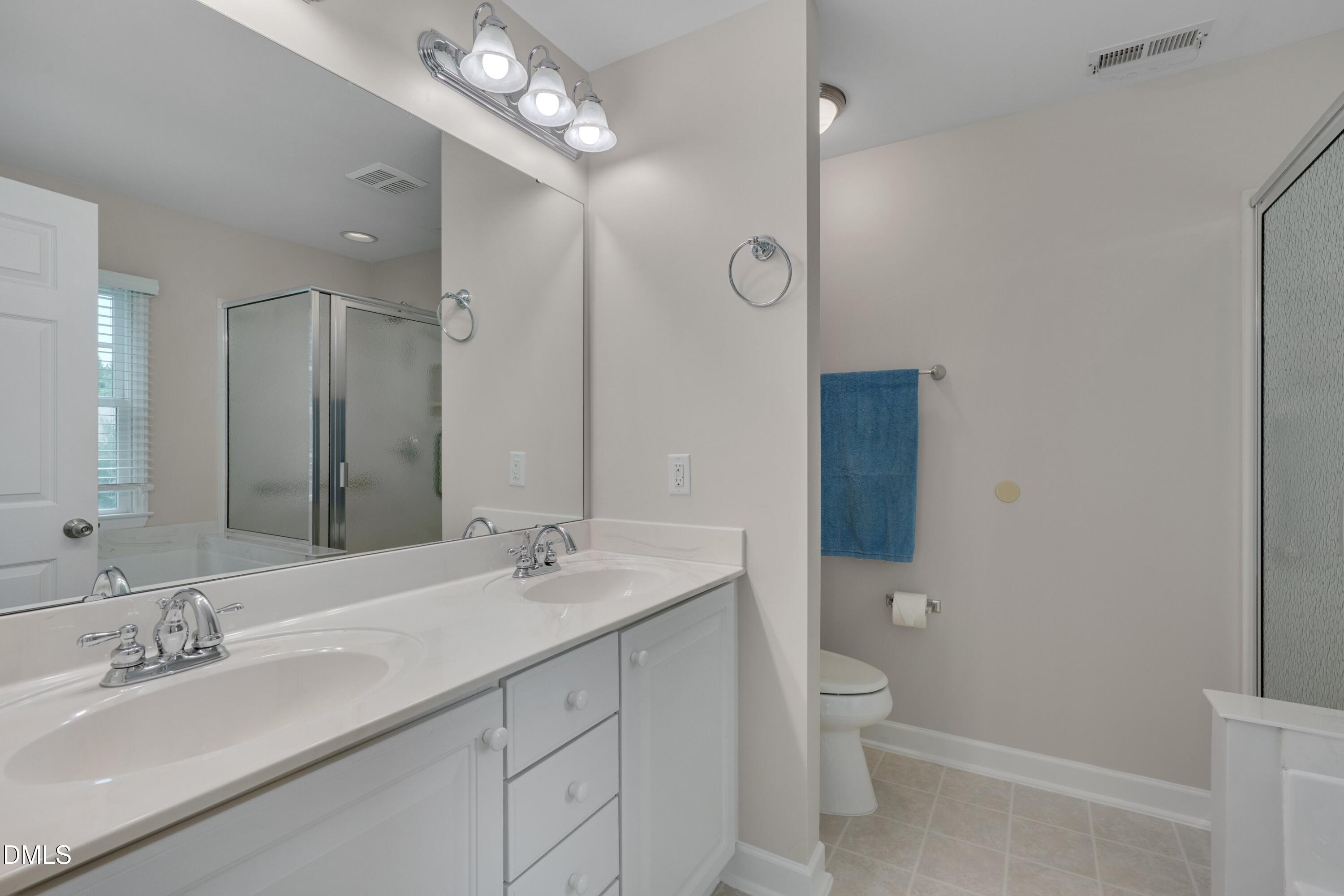 614 Red Cedar Circle Durham, NC 27712 - Photo 32 of 63 40-614 Red Cedar Circle-37