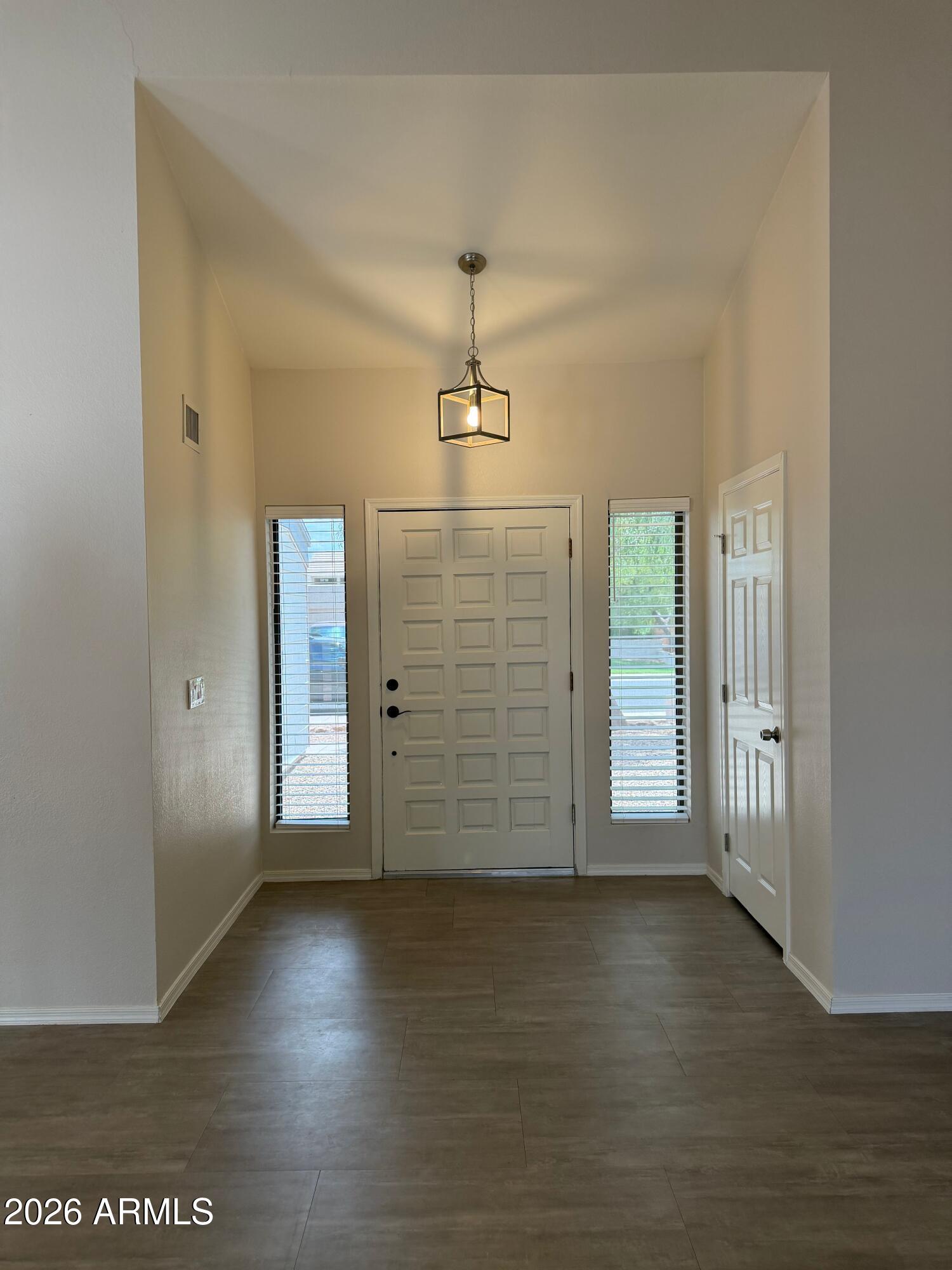 1716 East Redfield Road Tempe, AZ 85283 - Photo 2 of 20 original