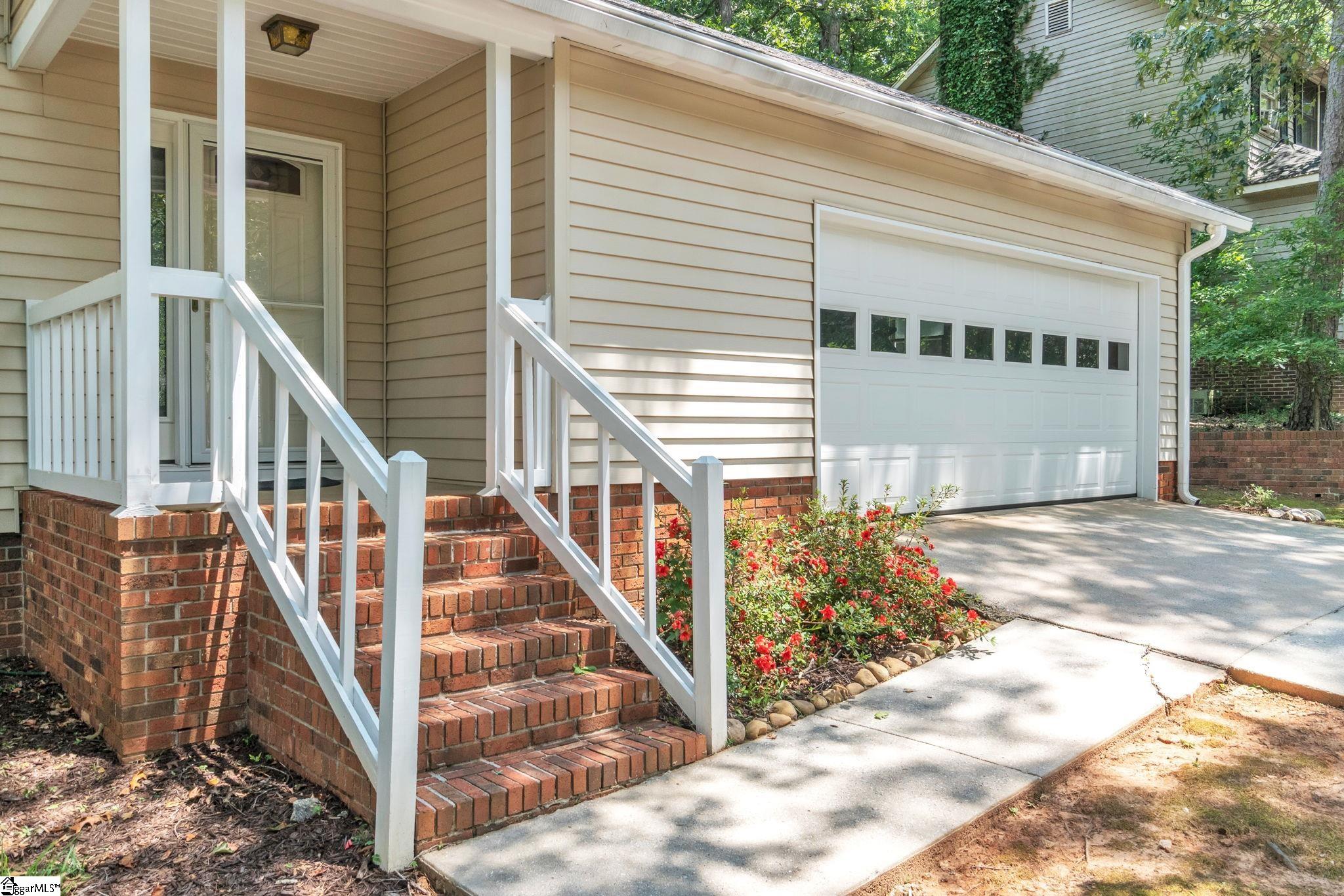 116 Wood Creek Road Mauldin, SC 29662 - Photo 4 of 34 Gallery Image 4
