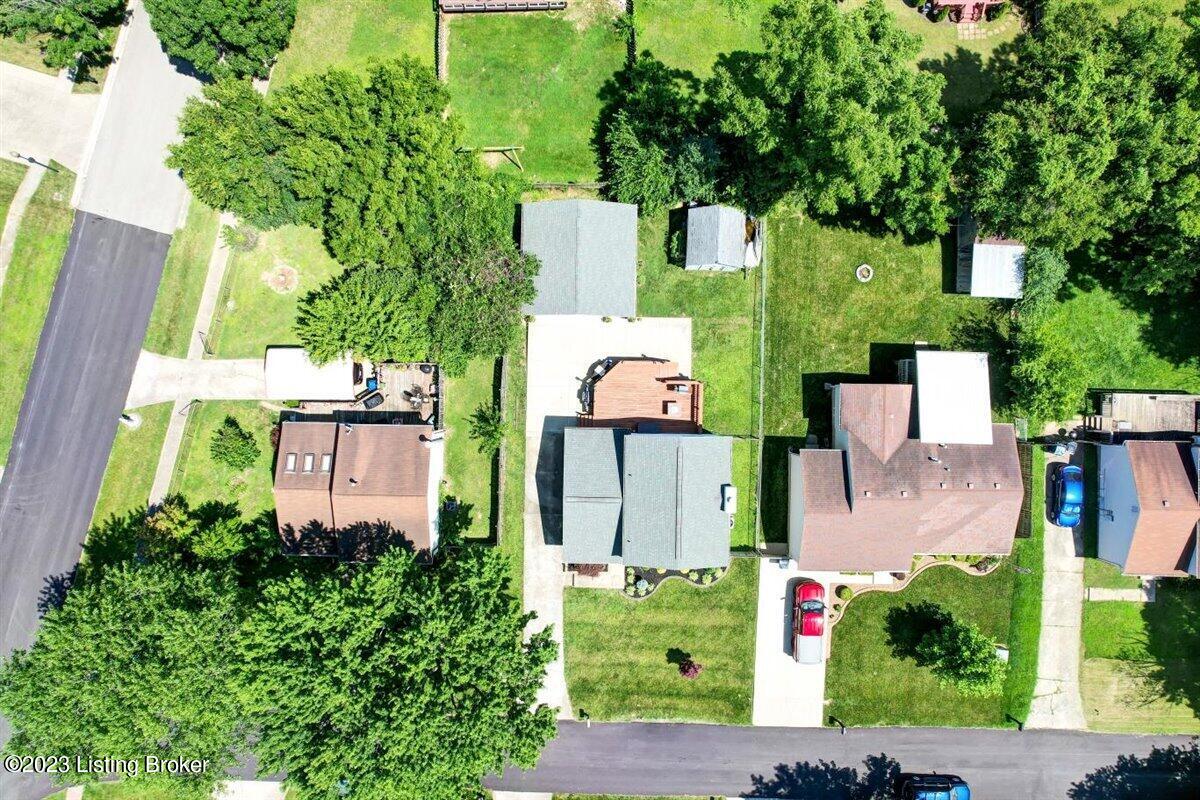 5003 Woodsend Road Louisville, KY 40229 - Photo 7 of 47 07-5003 Woodsend Rd-107