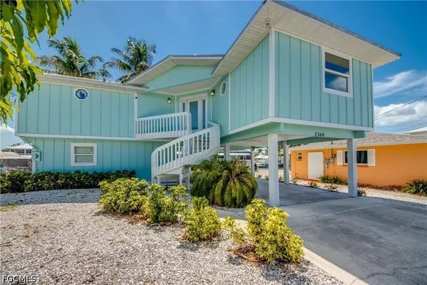 $715,000 | 2360 Oleander Street, St. James City, FL 33956