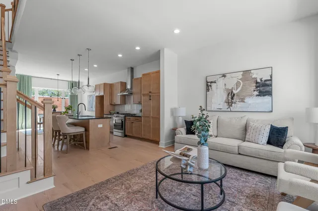 $689,990 | 2004 Moody, Durham, NC 27701