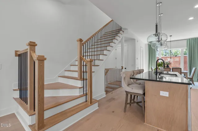 $689,990 | 2004 Moody, Durham, NC 27701