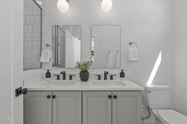 $689,990 | 2004 Moody, Durham, NC 27701