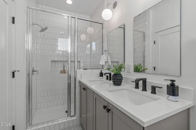 $689,990 | 2004 Moody, Durham, NC 27701