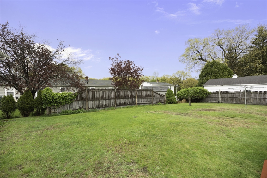 73 Gardner Road Chicopee, MA 01013 - Photo 20 of 31