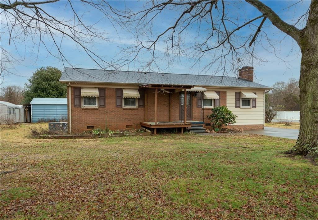 374 Trollingwood Road Haw River, NC 27258 - Photo 2 of 35 Gallery Image 2