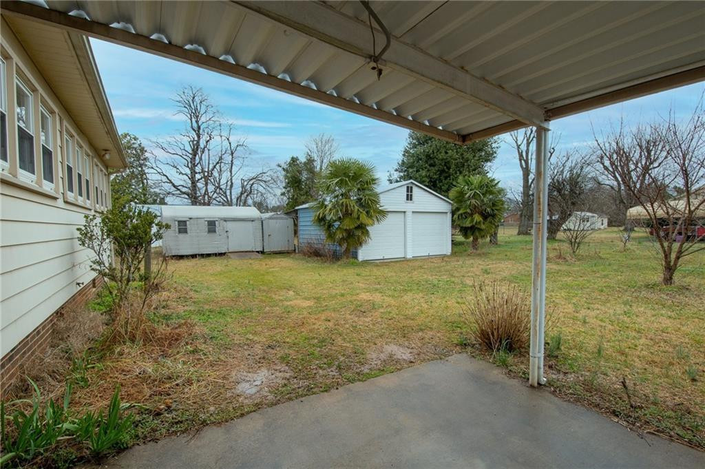 374 Trollingwood Road Haw River, NC 27258 - Photo 25 of 35 Gallery Image 25
