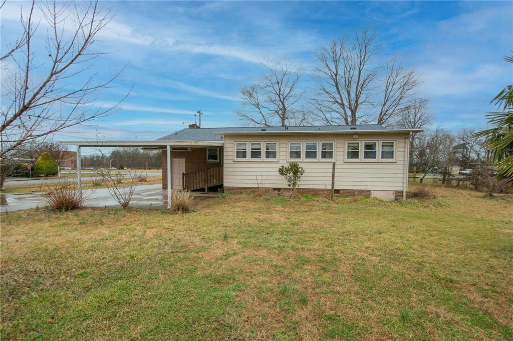 374 Trollingwood Road Haw River, NC 27258 - Photo 28 of 35 Gallery Image 28