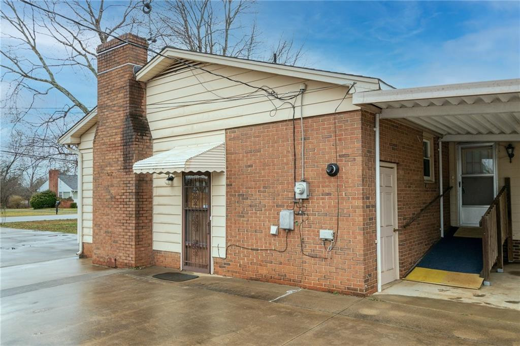 374 Trollingwood Road Haw River, NC 27258 - Photo 29 of 35 Gallery Image 29