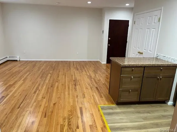 $3,000 | 161 Main Street, Unit 161B, Port Washington, NY 11050