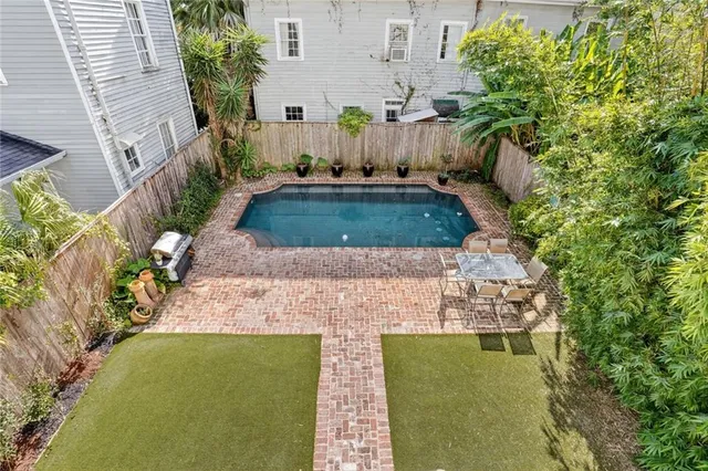 $1,485,000 | 2520 Magazine Street, New Orleans, LA 70130