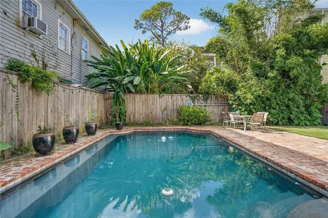 $1,485,000 | 2520 Magazine Street, New Orleans, LA 70130