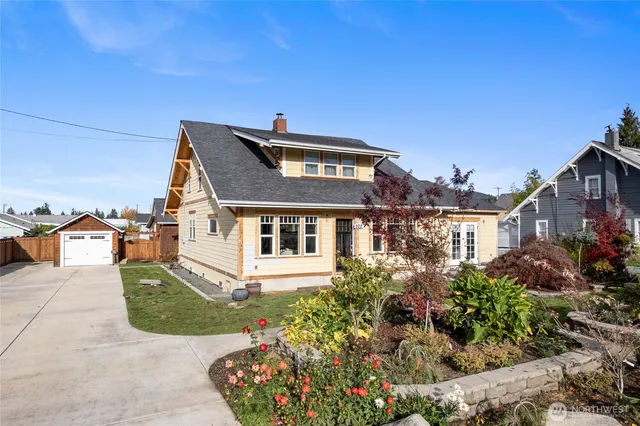 $630,000 | 202 Prospect Street East, Eatonville, WA 98328