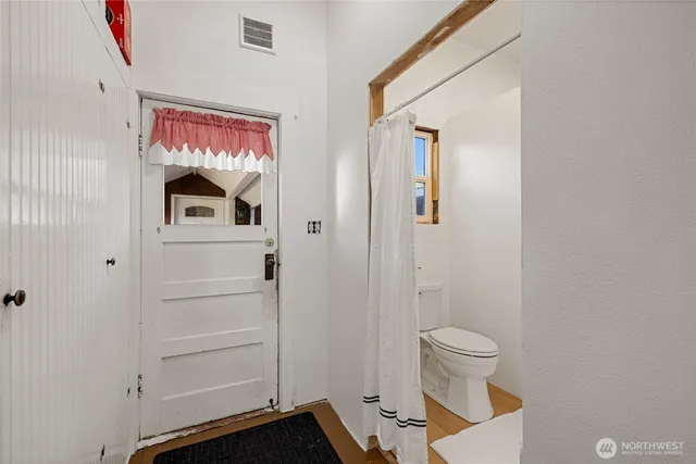 $630,000 | 202 Prospect Street East, Eatonville, WA 98328