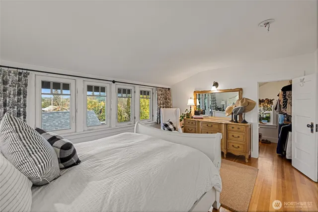 $630,000 | 202 Prospect Street East, Eatonville, WA 98328