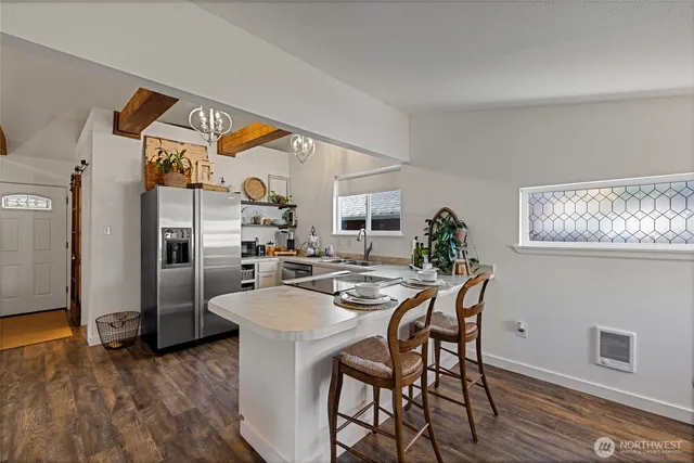 $630,000 | 202 Prospect Street East, Eatonville, WA 98328