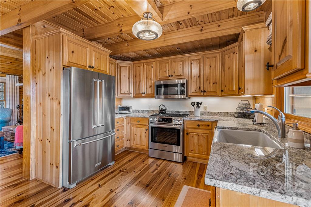 271B Rendezvous Ridge, Unit B Cashiers, NC 28717 - Photo 13 of 35 Gallery Image 13