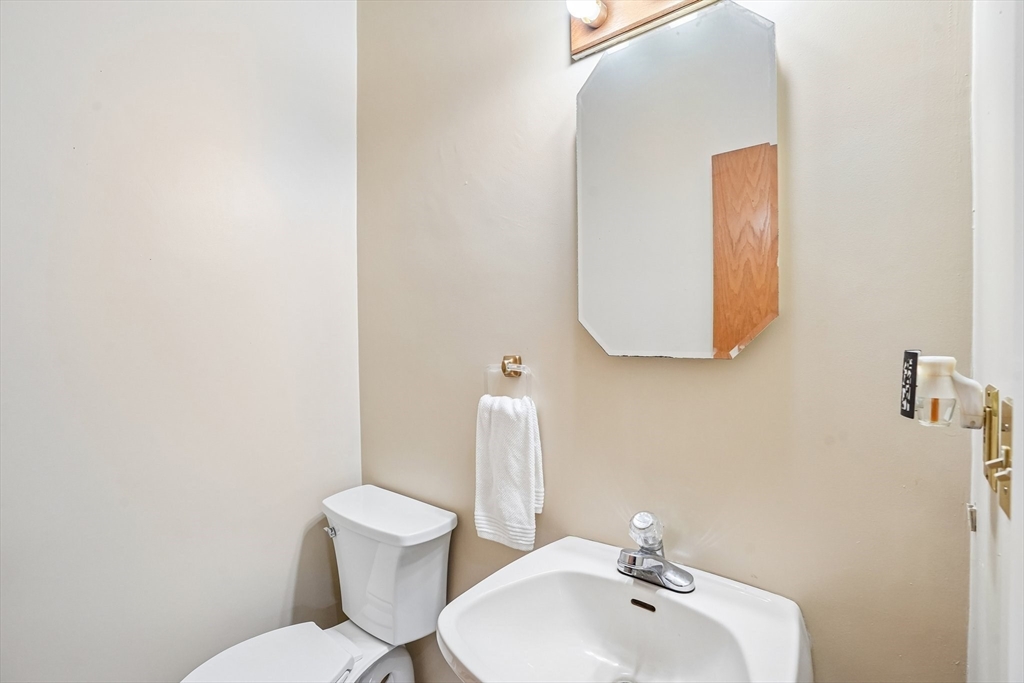 76 Foster Road Ashby, MA 01431 - Photo 25 of 38