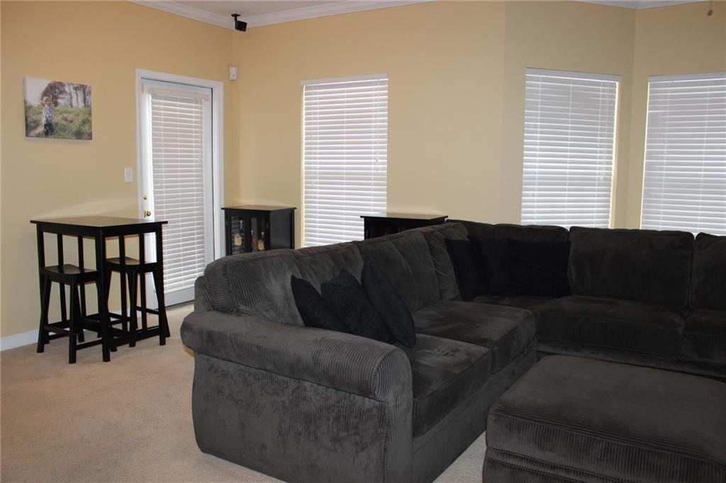 1136 Shadow Ridge Road Indianapolis, IN 46280 - Photo 7 of 19