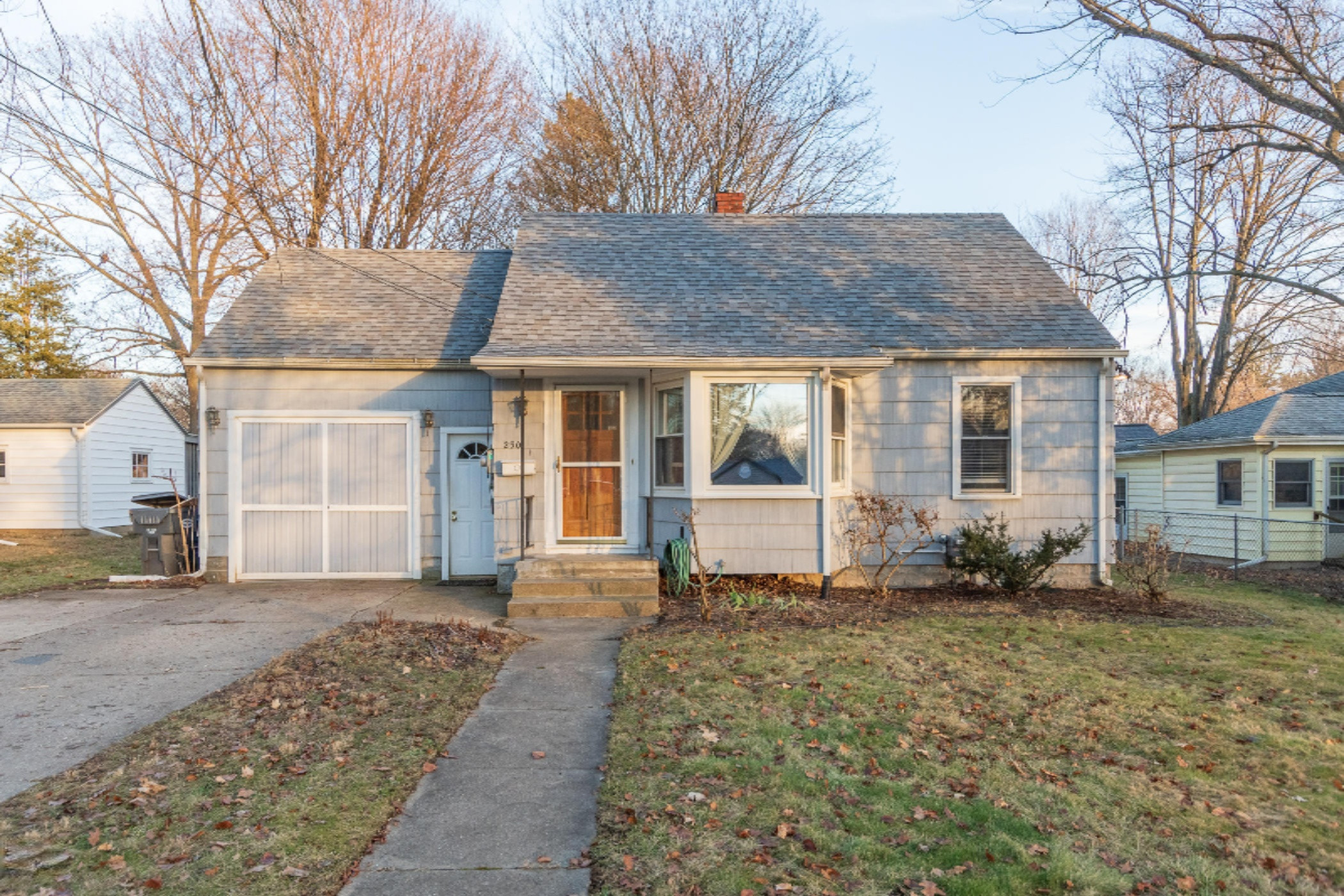 2901 Ferdon-1