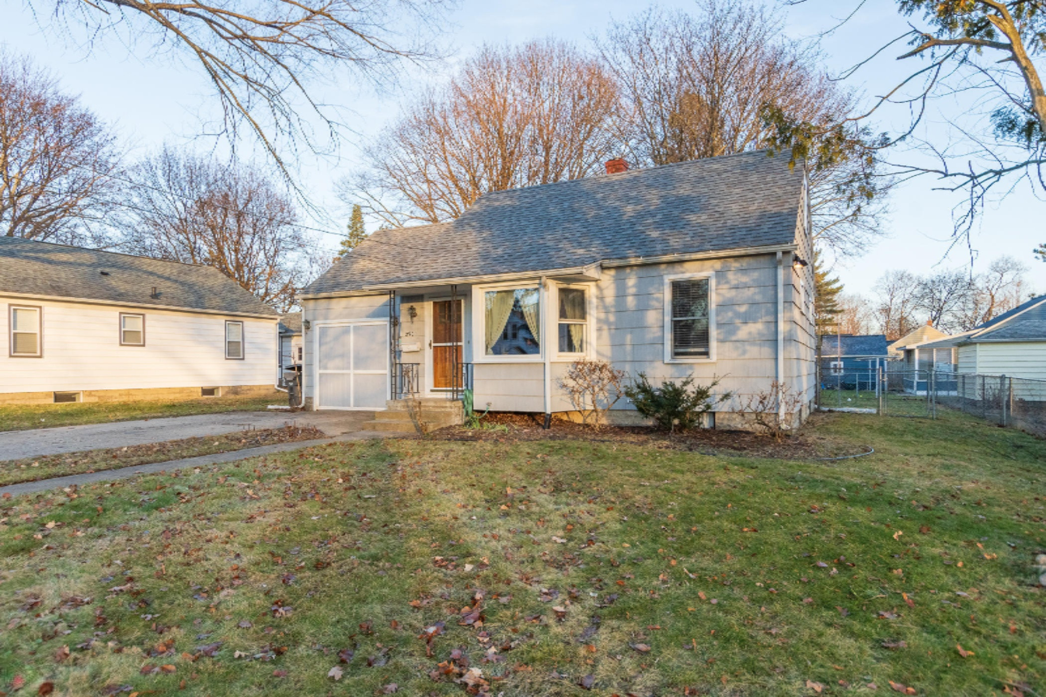2901 Ferdon-2