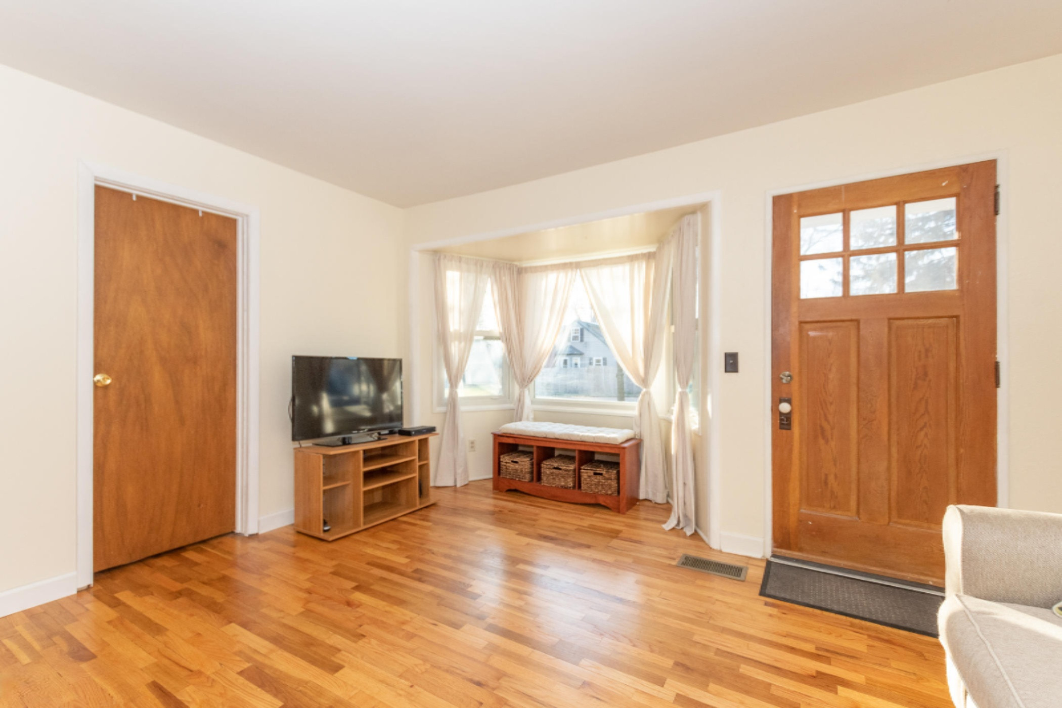 2901 Ferdon-6