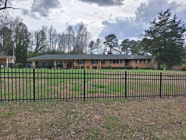 $699,999 | 9526 Cimarron Lane, Ooltewah, TN 37363