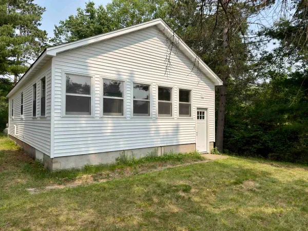 $179,900 | N10060 Parkway Road, Crivitz, WI 54114