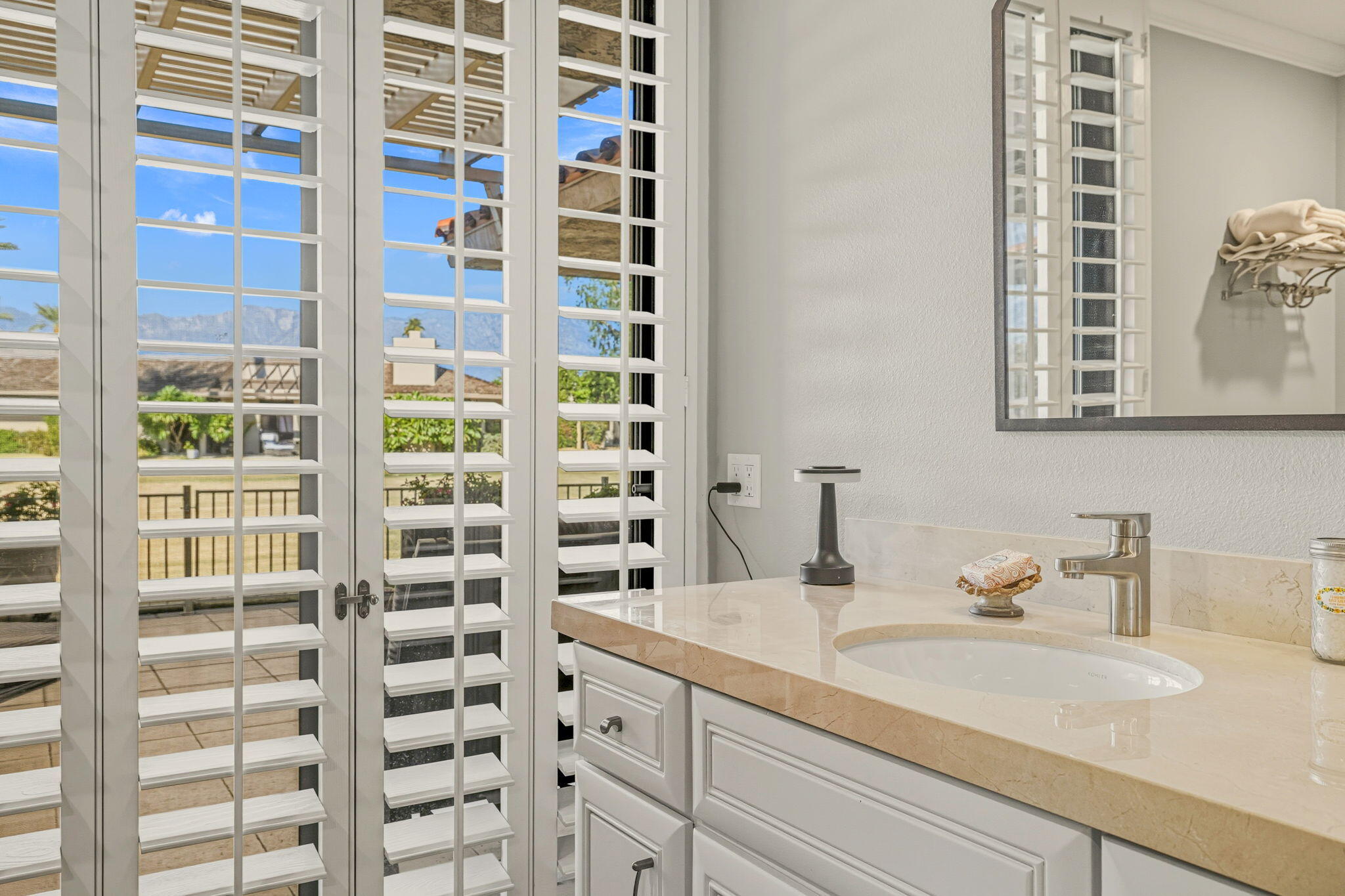 10 Whittier Court Rancho Mirage, CA 92270 - Photo 59 of 88 59-web-or-mls-2H8A1749