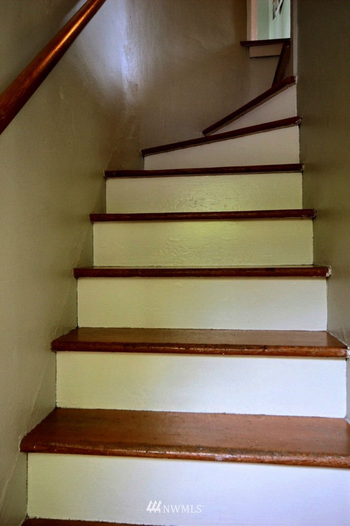 4754 Southwest Eddy Street Seattle, WA 98136 - Photo 11 of 25 Gallery Image 11