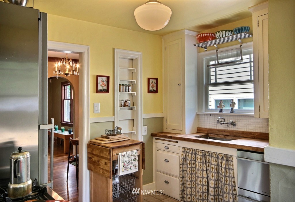 4754 Southwest Eddy Street Seattle, WA 98136 - Photo 22 of 25 Gallery Image 22