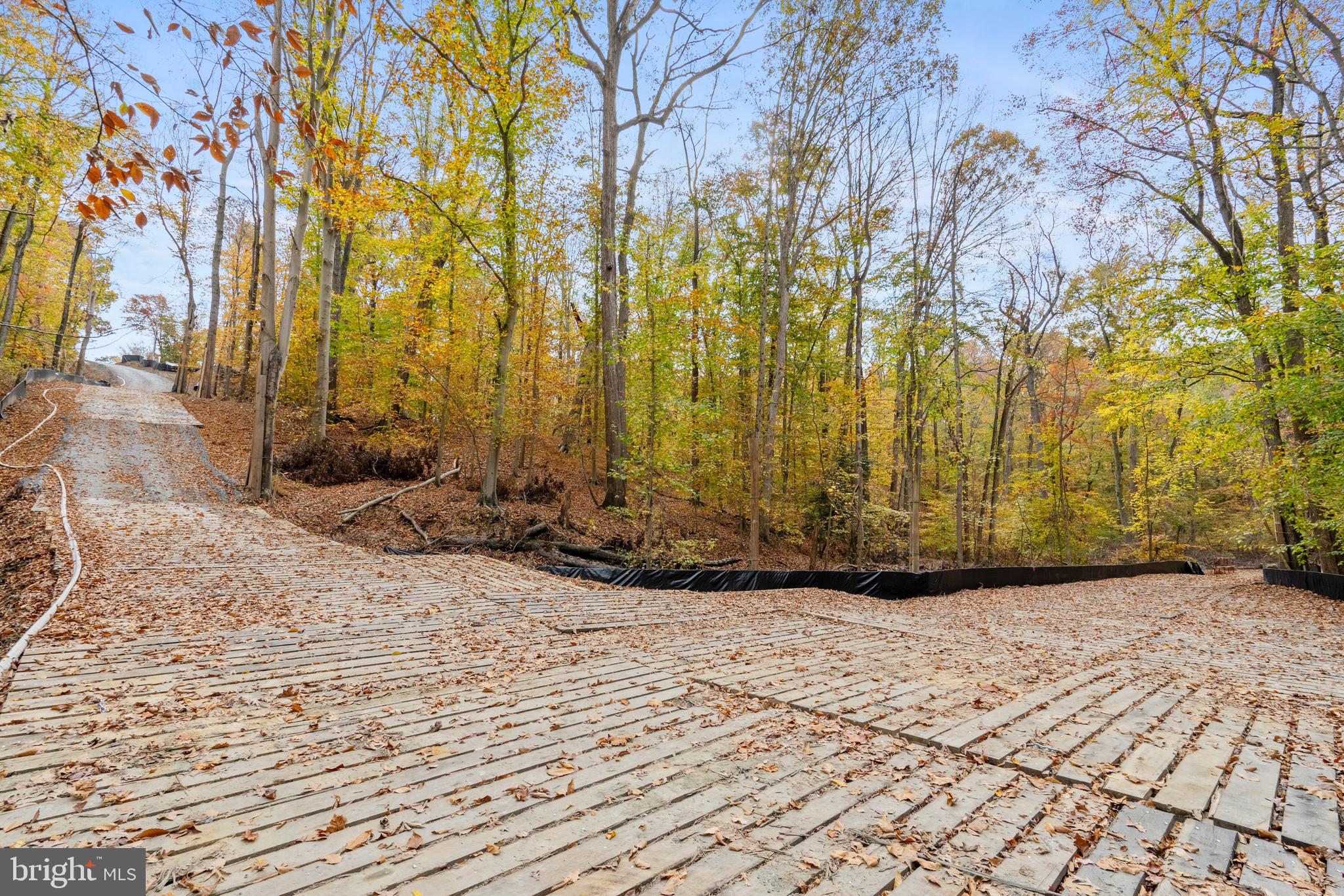 504 Holly Road Fort Washington, MD 20744 - Photo 3 of 4 a view of backyard with wooden fence