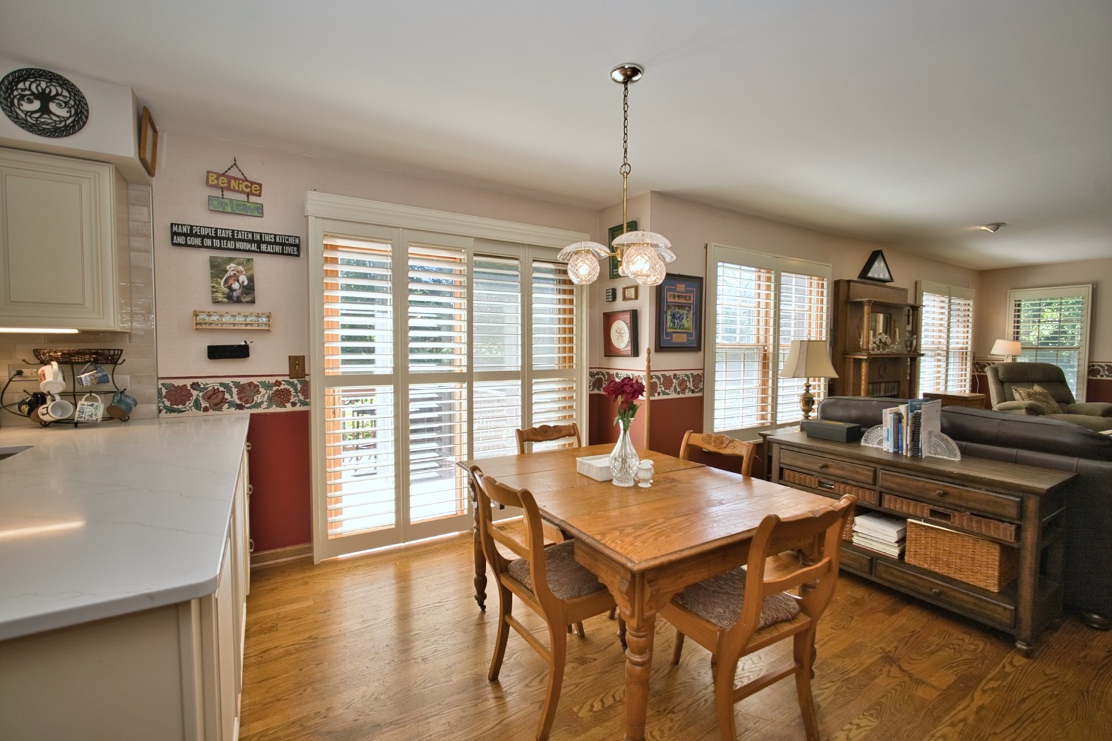 248 Perth Road Cary, IL 60013 - Photo 19 of 47